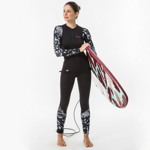 CAMISETA ANTIUV UPF50+ MUJER SURF OLAIAN TOP500 AKARU NEGRO CON BLANCO - Imagen 7